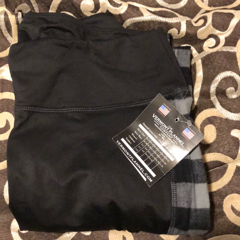 NWT Vermont flannel co leggings